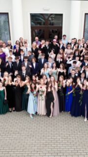 Za nami bardzo energiczny wieczór- Bal 8 klas szkoły podstawowej nr 6 w Gdańsku.
Dziękujemy za wspólną zabawę 🔥 foteczki już się robią 📷  #bal #8klasa #dronephotography